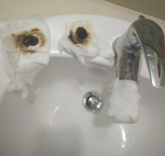 Kinh hãi nước sinh hoạt đen như cống ở chung cư Hà Nội: Người dân bị đau mắt, dị ứng không dám sử dụng-4