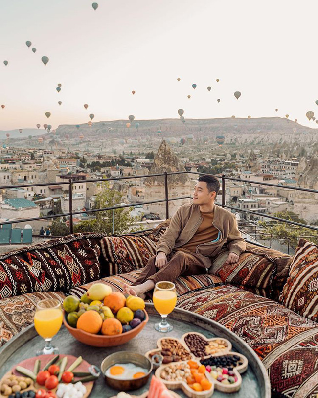 Quang Vinh bao năm bị đồn là thiếu gia Nguyễn Kim: Bỏ hào quang sân khấu để theo đuổi đam mê du lịch với những bức ảnh chất hơn nước cất-1