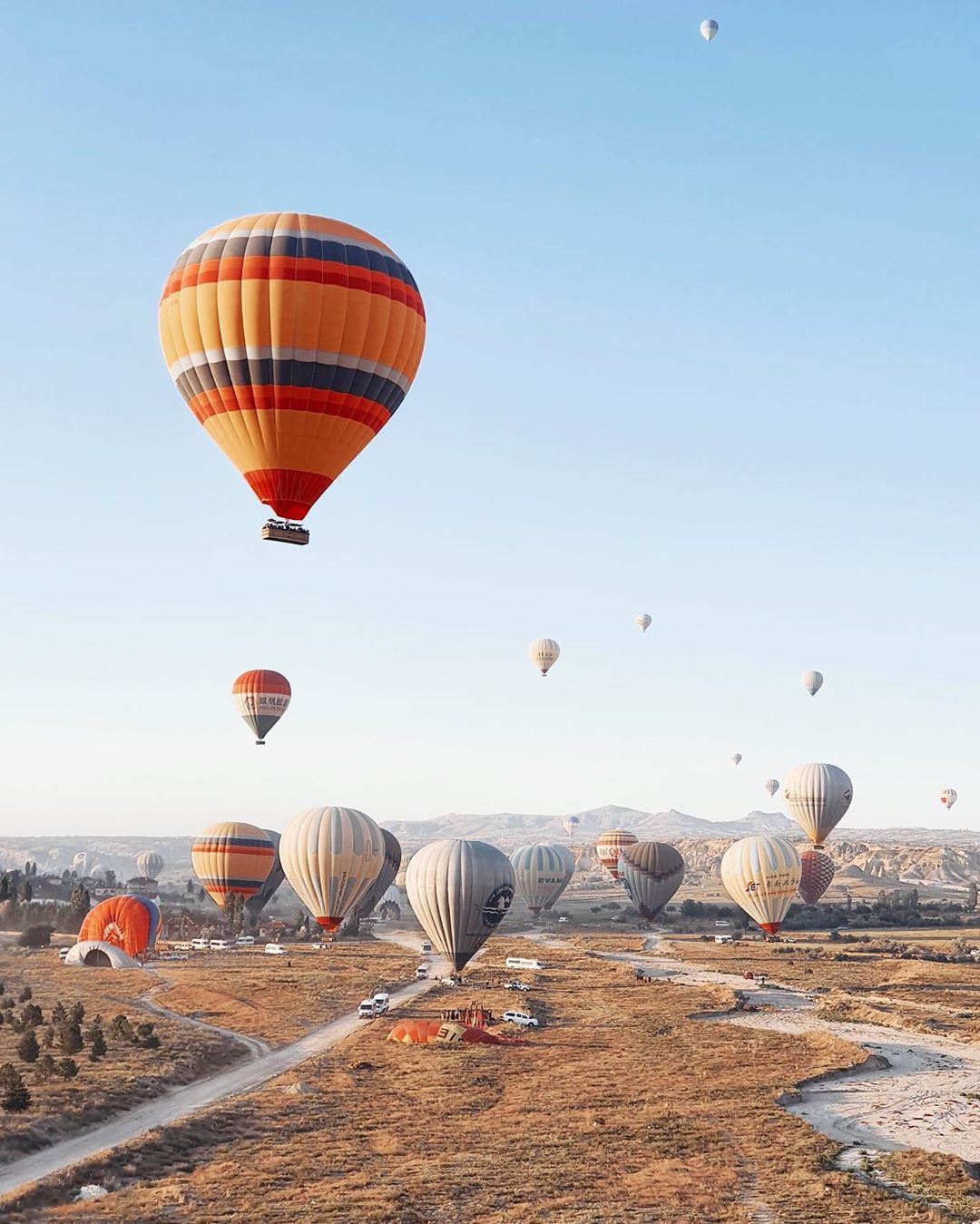 Quang Vinh bao năm bị đồn là thiếu gia Nguyễn Kim: Bỏ hào quang sân khấu để theo đuổi đam mê du lịch với những bức ảnh chất hơn nước cất-6