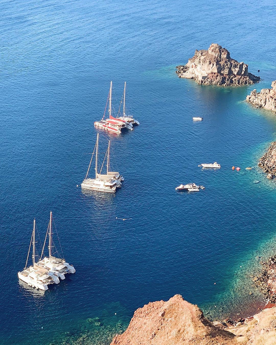 Quang Vinh bao năm bị đồn là thiếu gia Nguyễn Kim: Bỏ hào quang sân khấu để theo đuổi đam mê du lịch với những bức ảnh chất hơn nước cất-14