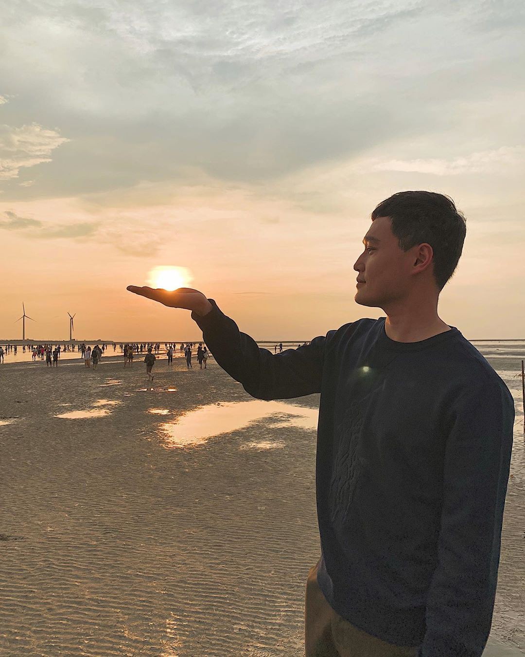 Quang Vinh bao năm bị đồn là thiếu gia Nguyễn Kim: Bỏ hào quang sân khấu để theo đuổi đam mê du lịch với những bức ảnh chất hơn nước cất-25