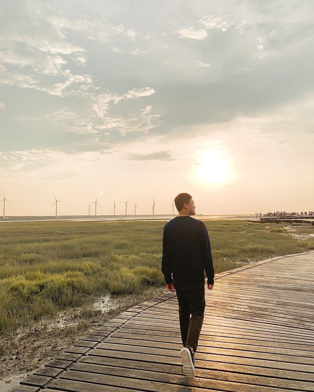 Quang Vinh bao năm bị đồn là thiếu gia Nguyễn Kim: Bỏ hào quang sân khấu để theo đuổi đam mê du lịch với những bức ảnh chất hơn nước cất-26