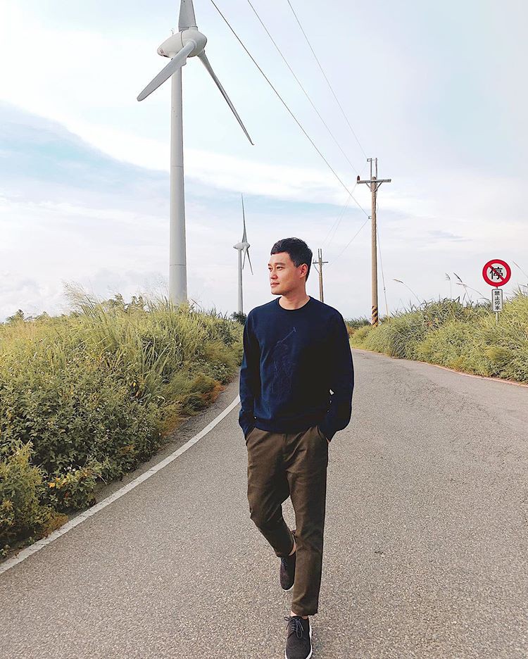 Quang Vinh bao năm bị đồn là thiếu gia Nguyễn Kim: Bỏ hào quang sân khấu để theo đuổi đam mê du lịch với những bức ảnh chất hơn nước cất-27