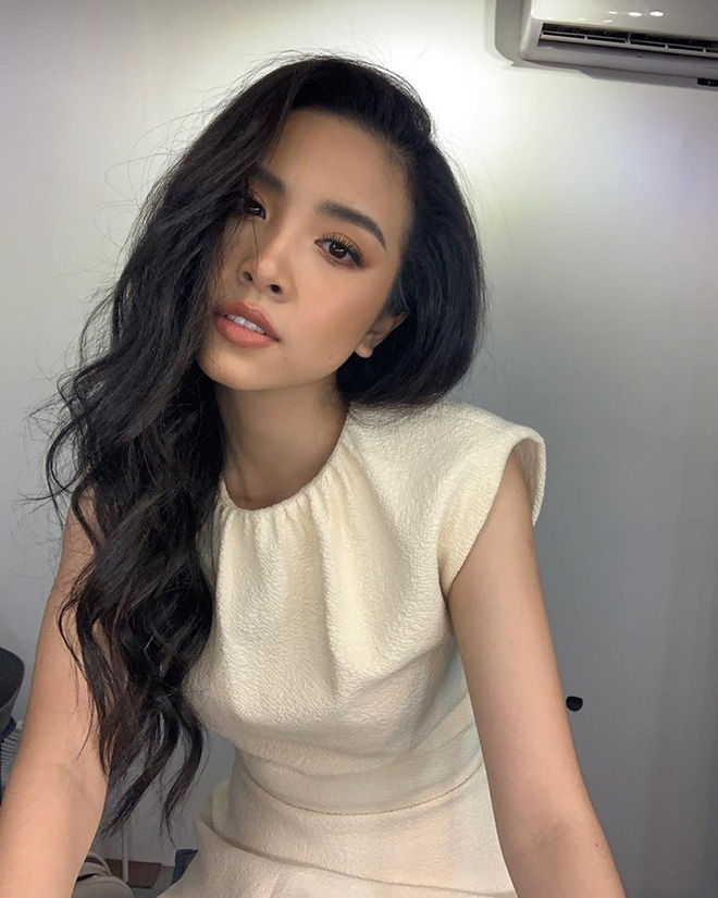 Á hậu Thanh Tú mặc bikini, khoe dáng sexy dưới ống kính của ông xã-8