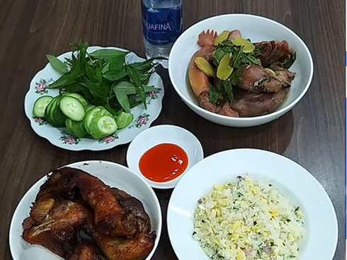 Ngày bé ghét nấu ăn, giờ 8X lại mê như điếu đổ, cơm lên mâm còn phải đẹp mới chịu-22