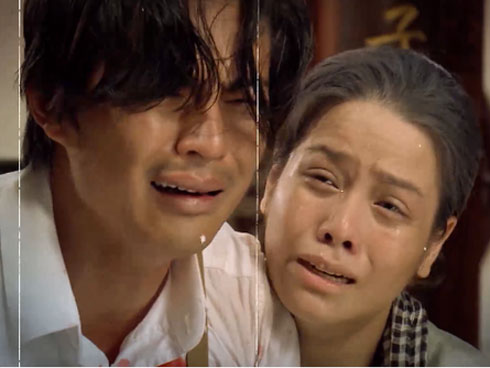 Tiếng sét trong mưa: Nhìn Khải Duy sau 24 năm vẫn khóc vì nhớ Thị Bình mà fan nhói tim, lỗi lầm gì cũng tha thứ!-8