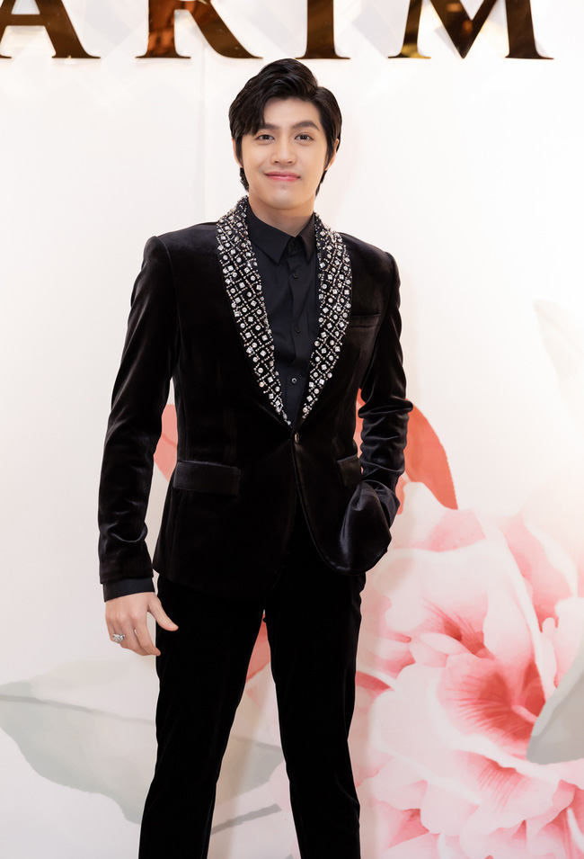 Lưu Hương Giang - Hồ Hoài Anh xuất hiện cùng nhau nhưng không đứng cạnh giữa bão tin đồn ly hôn-6