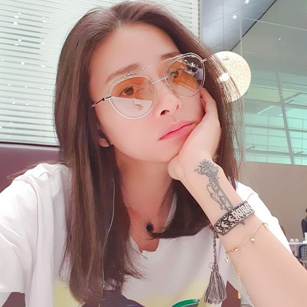 Ngô Thanh Vân nhuộm tóc trắng thể hiện đặc quyền tuổi trẻ khiến ai cũng khen ngợi-6