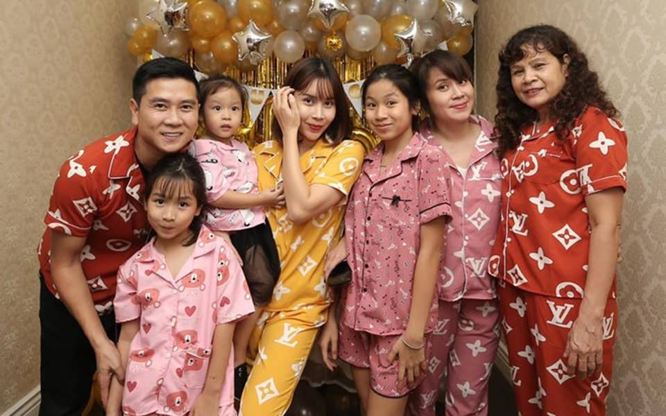 Chuẩn đàn ông như Hồ Hoài Anh: Ít xài Facebook nhưng lúc cần thiết sẽ lên tiếng dẹp hết tin đồn-16