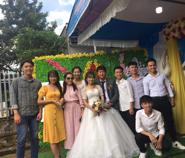 Thầy dạy Sinh và cô dạy Toán đám cưới, học sinh làm thiệp mời cực độc, chỉ ai siêu giỏi mới có thể hiểu được-2