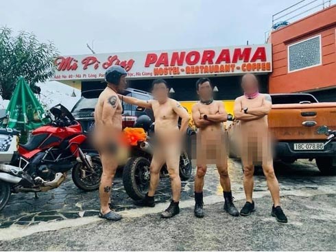 Nhóm khách khỏa thân đi motor trên đèo Mã Pì Lèng bị chỉ trích dữ dội: Chính quyền lên tiếng