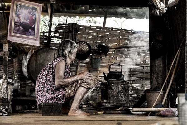 Cháu gái 12 tuổi mua thuốc sâu lừa bà nội uống để… chết cùng và câu chuyện nhói lòng đằng sau-3