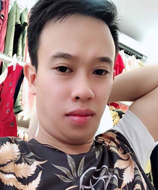 Gã thanh niên nổ súng cướp tiệm vàng ở Quảng Ninh sớm bị công an tìm ra danh tính vì đánh rơi điện thoại tại hiện trường-2