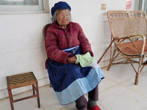 Cụ bà 107 tuổi, chỉ phải đi viện 2 lần trong đời tiết lộ bí quyết sống khỏe nhờ ăn loại quả này mỗi ngày