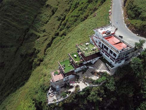 NÓNG: Đề nghị tháo dỡ một phần công trình sai phép Panorama trên đèo Mã Pì Lèng trước 15/11