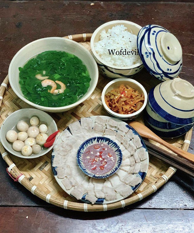 Ngày bé ghét nấu ăn, giờ 8X lại mê như điếu đổ, cơm lên mâm còn phải đẹp mới chịu-13