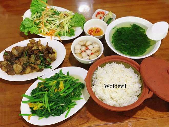 Ngày bé ghét nấu ăn, giờ 8X lại mê như điếu đổ, cơm lên mâm còn phải đẹp mới chịu-15