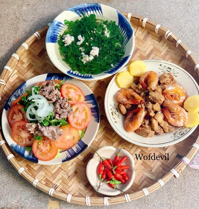 Ngày bé ghét nấu ăn, giờ 8X lại mê như điếu đổ, cơm lên mâm còn phải đẹp mới chịu-16