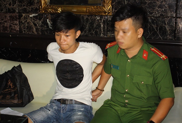 10X vừa ra tù, mua ma túy mở tiệc sinh nhật trong quán Đảo Nổi-1