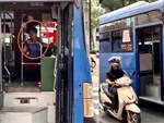 Tài xế xe buýt ở Đà Nẵng tử vong sau tiếng hét lớn trong nhà vệ sinh-3