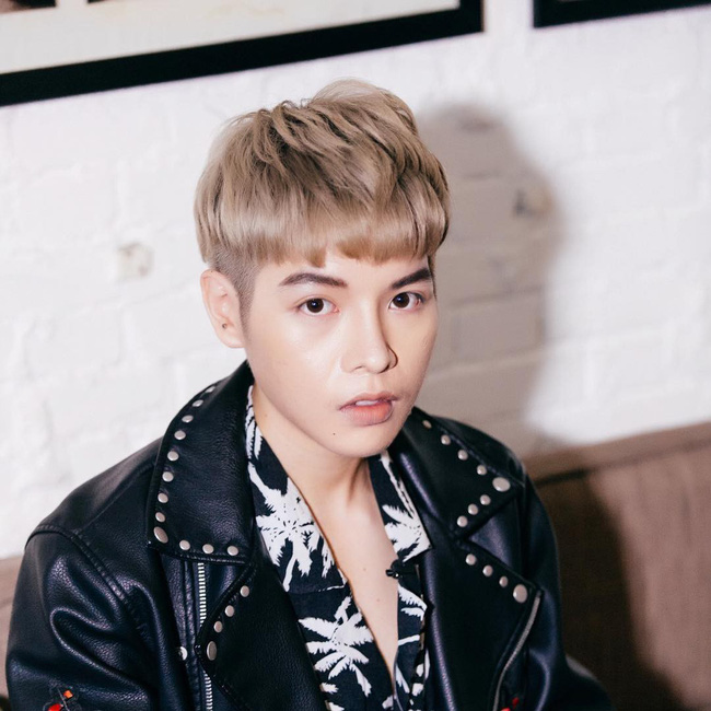 Từ tung tin nhắn nhạy cảm với Erik đến ồn ào tố Đức Phúc vô ơn: Cô gái cover Hương Ly mới debut đã đầy phốt”-12