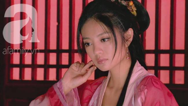 Kỹ nữ đẹp nức tiếng thời Tống, đàn ông đều quỳ gối dưới chân, Hoàng đế yêu điên dại phải đào đường hầm từ cung điện đến lầu xanh để gặp-2