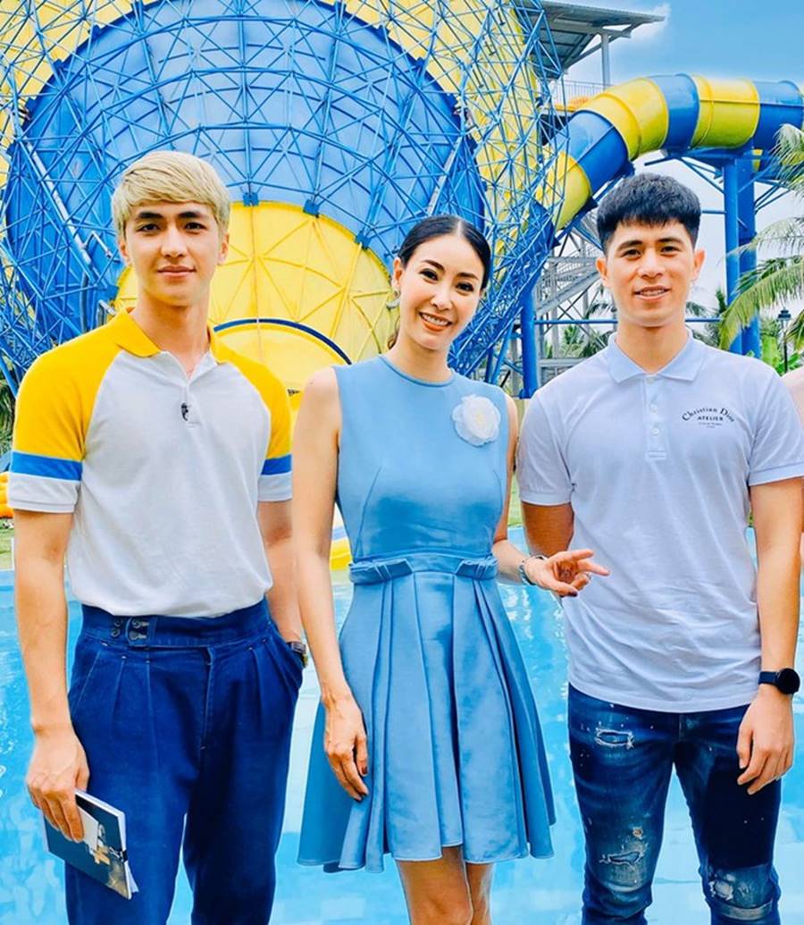 Hoàng Thuỳ mặc váy quây khoe vòng 1 trễ nải gợi cảm-3