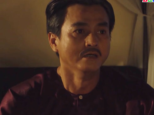 Tiếng sét trong mưa: Cảnh 18+ lại xuất hiện, Hạnh Nhi mặc áo hở hang, nửa đêm tìm con chồng ân ái-12