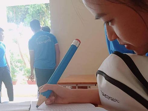 Nữ sinh Tôn Đức Thắng với vẻ ngoài trong sáng, ngọt ngào và có thể làm luỵ tim bất cứ chàng trai nào-12