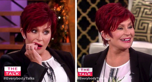 Những khoảnh khắc cười ra nước mắt” của sao-4