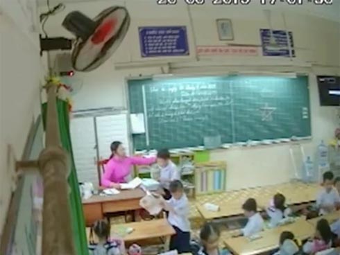 Cứ lắp camera rồi riết chẳng còn ai dám đứng lớp nữa”-3