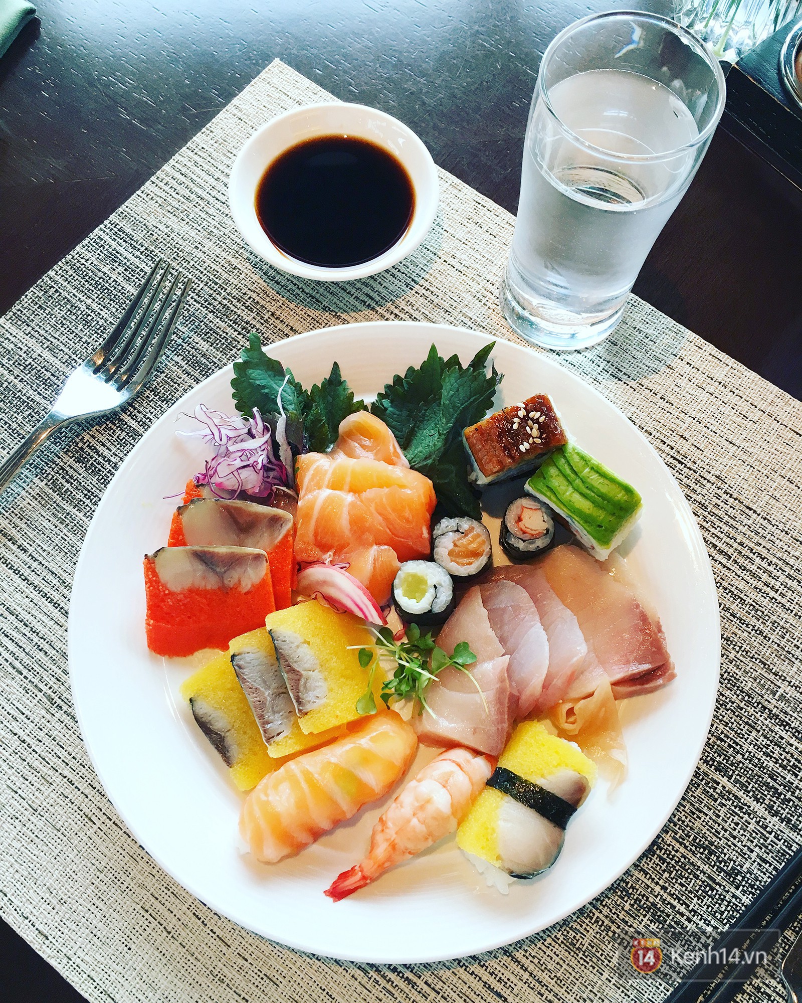 Lá hồi sinh bán đầy chợ Việt 1-2 ngàn/mớ, ở Nhật phải mua ăn từng lá một-2