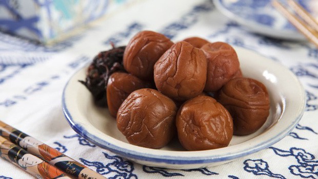 Lá hồi sinh bán đầy chợ Việt 1-2 ngàn/mớ, ở Nhật phải mua ăn từng lá một-6