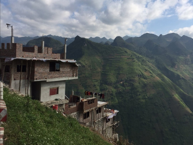 Hà Giang muốn tháo dỡ, chủ nhà nghỉ Mã Pì Lèng xin giữ nguyên 7 tầng-2