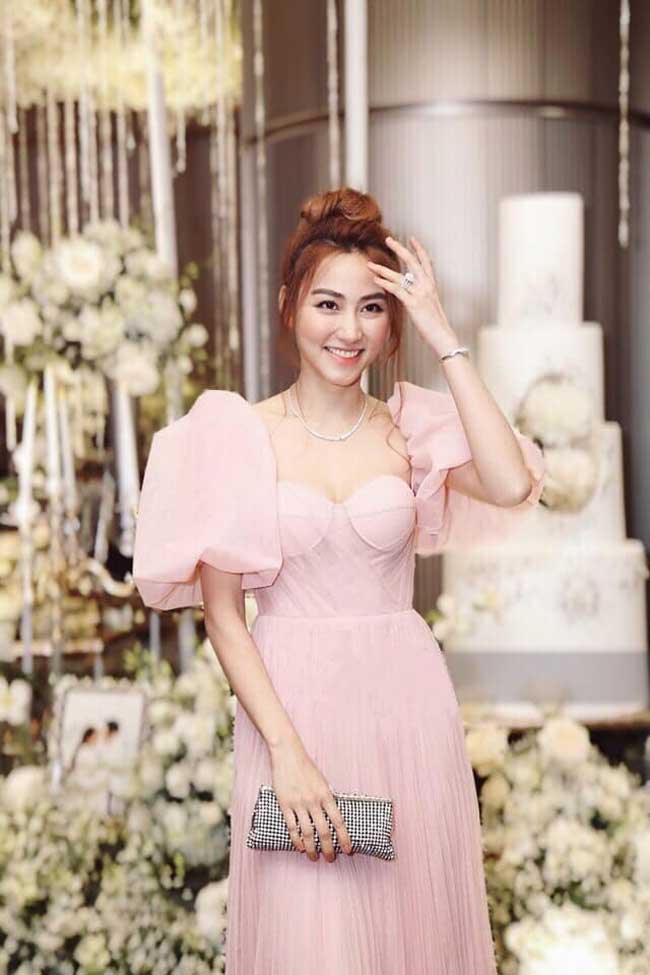 Nhiều năm ở ẩn, Ngân Khánh vẫn đẹp như một giấc mơ dù stress chuyện học hành-12