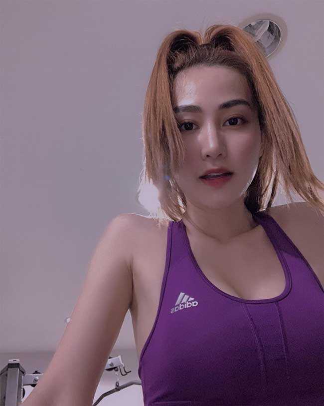 Nhiều năm ở ẩn, Ngân Khánh vẫn đẹp như một giấc mơ dù stress chuyện học hành-9