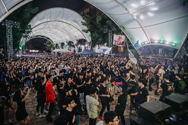 Màn chào đón tân sinh viên ấn tượng của ĐH Thăng Long-1