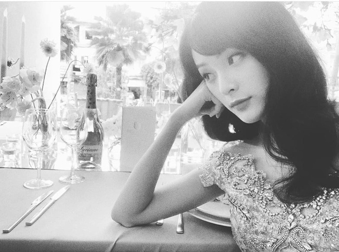 Mỹ nữ vạn người mê Hạ Vi để lộ nhan sắc gầy gò khiến nhiều người xót xa-1