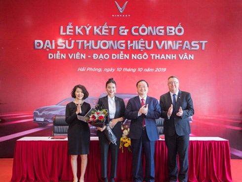 Ngô Thanh Vân trở thành đại sứ thương hiệu VinFast