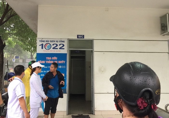 Tài xế xe buýt ở Đà Nẵng tử vong sau tiếng hét lớn trong nhà vệ sinh-1