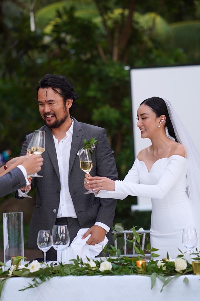 Dàn siêu xe trăm tỷ và hôn nhân đáng ngưỡng mộ của hot girl Việt ở Thái-2