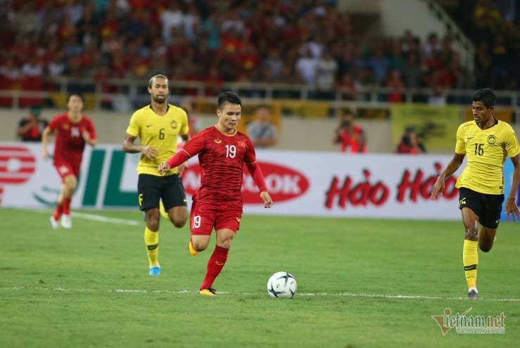 Tuyển Việt Nam và Malaysia 1-0:  Quang Hải tỏa sáng giúp Việt Nam đánh bại Malaysia-10