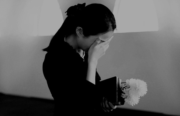 Vợ mắng chồng lười biếng đi chết đi, lúc anh tự tử qua đời cô mới vỡ òa đau nhói khi biết sự thật đằng sau-2