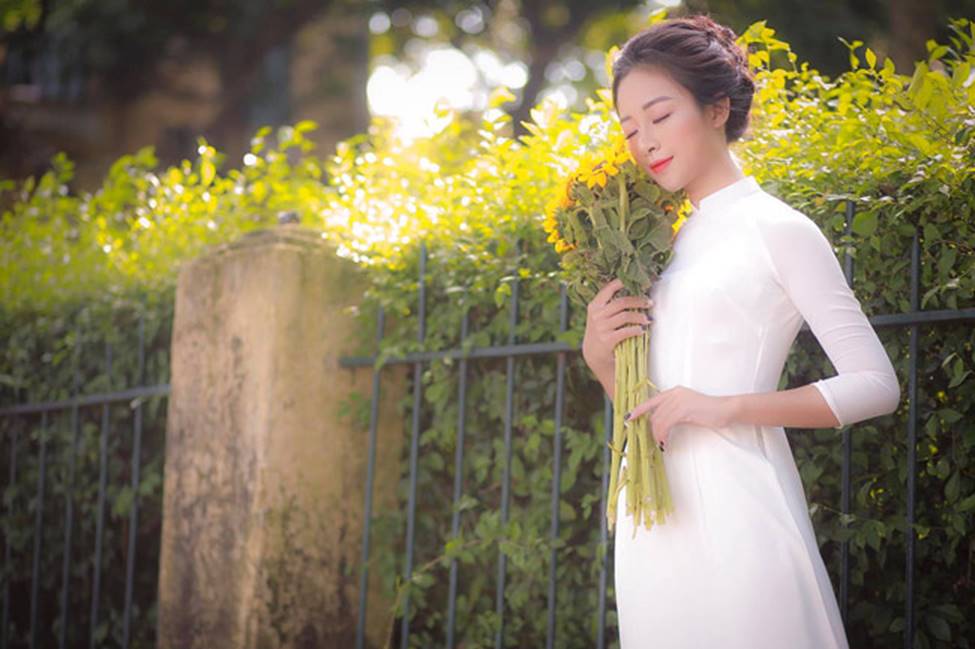 Phan Văn Đức có bóng hồng mới xinh đẹp, gợi cảm thế này đây!-10