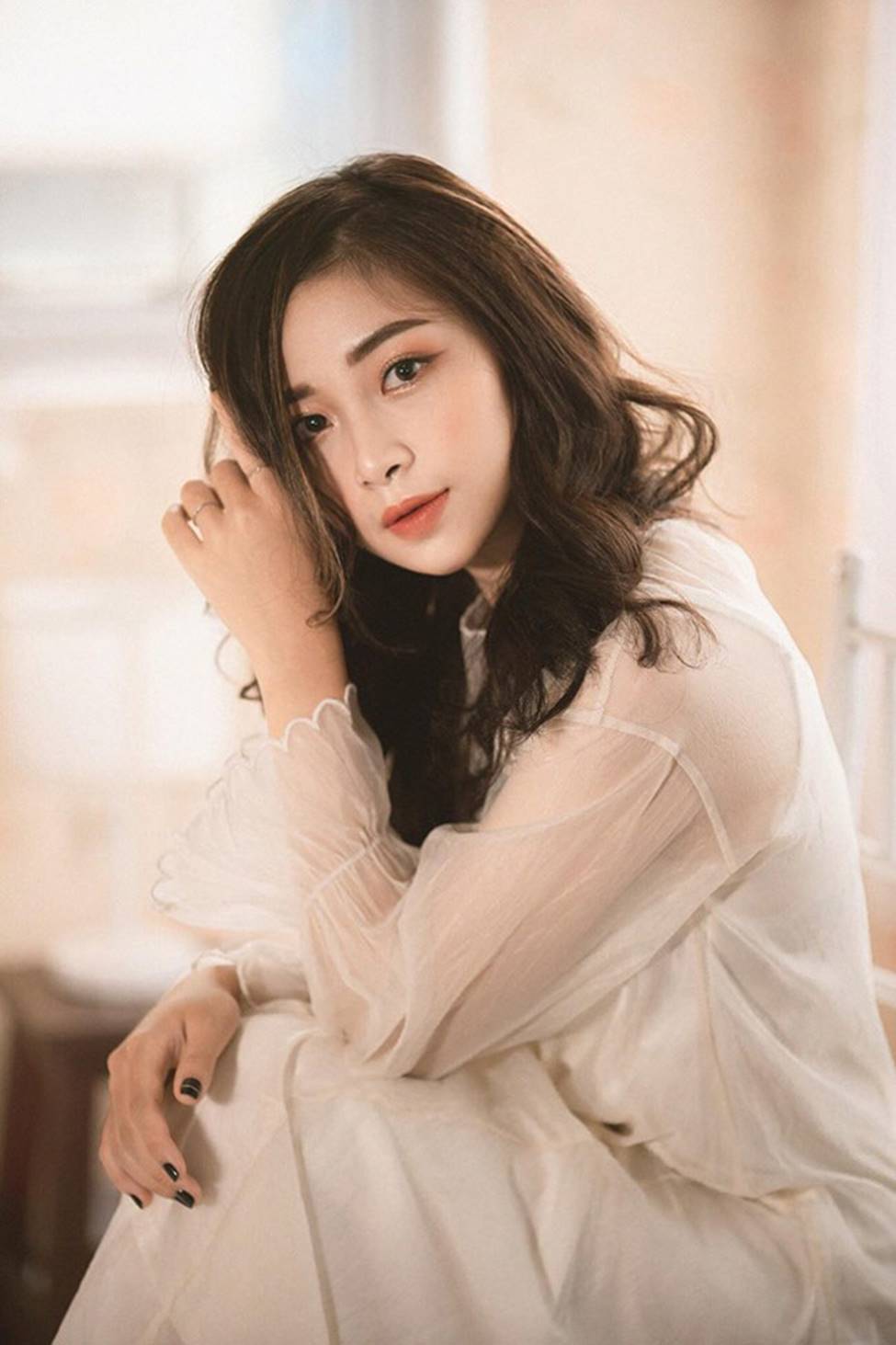 Phan Văn Đức có bóng hồng mới xinh đẹp, gợi cảm thế này đây!-19