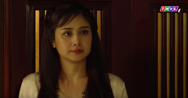 Tiếng sét trong mưa: Cảnh 18+ lại xuất hiện, Hạnh Nhi mặc áo hở hang, nửa đêm tìm con chồng ân ái-9