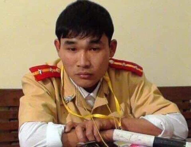 Sự thật bất ngờ về kẻ giả danh CSGT có tác phong khiến dân ngưỡng mộ dù bị cưỡng đoạt tài sản-2