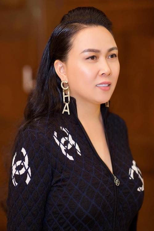 Lại cho chiếc túi thần thánh” lên sóng, Phượng Chanel tiếp tục thoát mác thảm hoạ-3