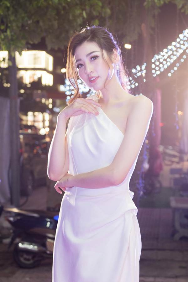 Hai nàng ‘tiểu tam’ Quỳnh Nga, Lương Thanh đọ sắc xinh đẹp với váy hồng-9