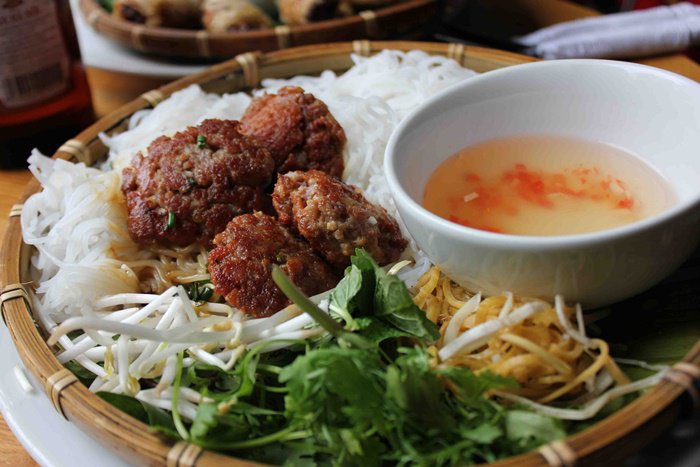 Sở thích ăn uống của các cầu thủ Việt Nam, ngọt ngào nhất là chàng tiền vệ này-11